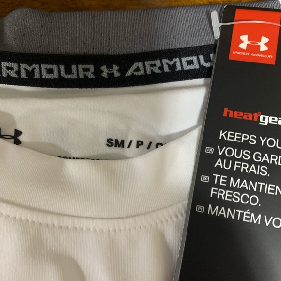 Under armor shirt - Picture 2 of 3
